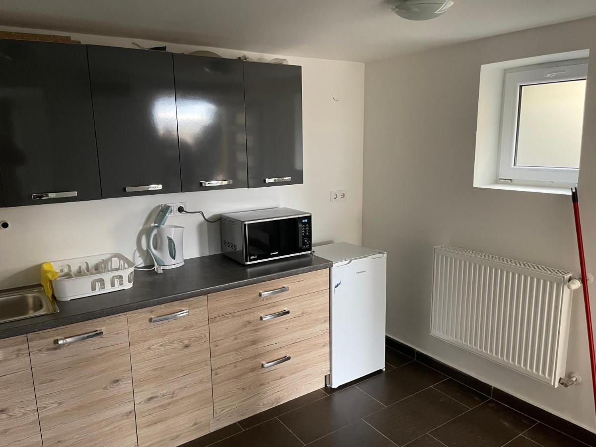 Malibu Apartman Μίσκολτς Εξωτερικό φωτογραφία